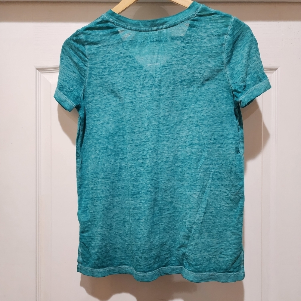 Mudd Roadtrip short sleeve vneck tee Size XS - Picture 6 of 9